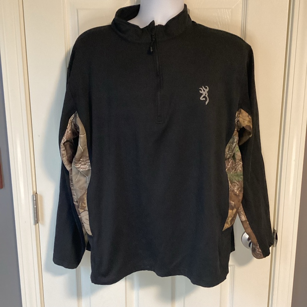 Black and brown camo quarter zip sweatshirt by Browning-size large